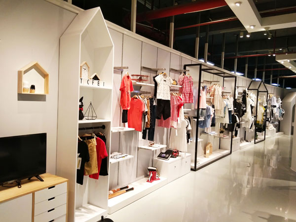 淘帝童装店铺展示