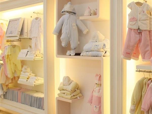 皇家宝贝童装店铺展示