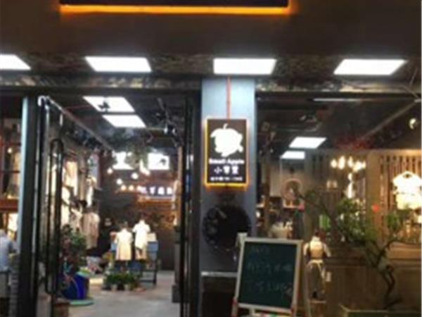 CHERISHFOREVER童装店铺展示