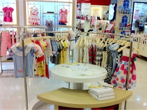 利得宝童装店铺展示