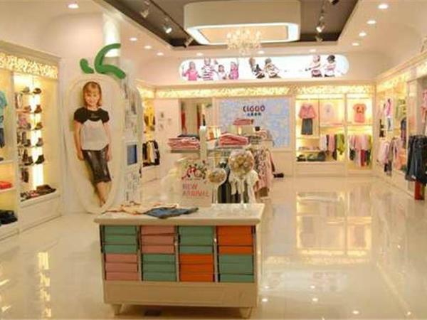 力果贝贝童装店铺展示