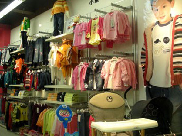 小丰龙童装店铺展示