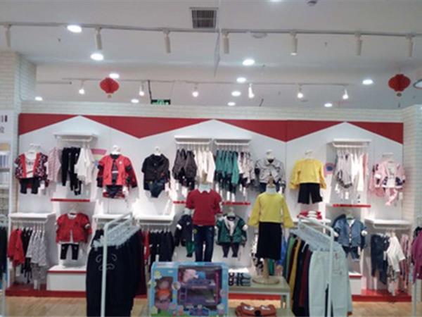 Y童装店铺展示