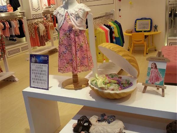 SFIT KIDS童装店铺展示