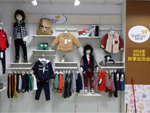 奈迪贝熊童装店铺展示