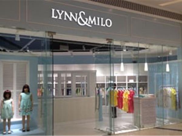琳麦罗童装店铺展示