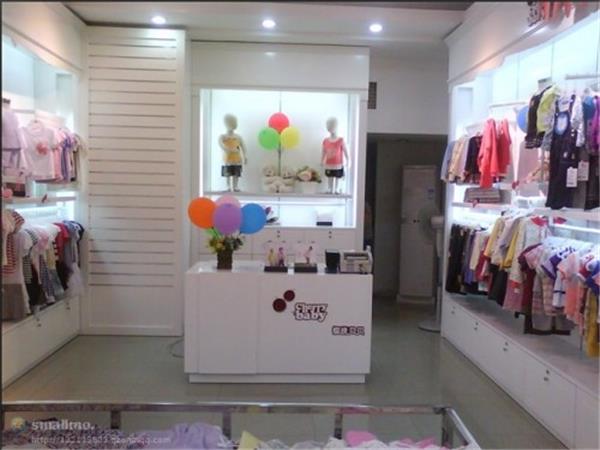 樱桃贝贝童装店铺展示