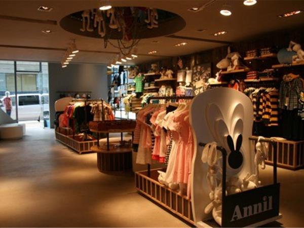 安奈儿童装店铺展示