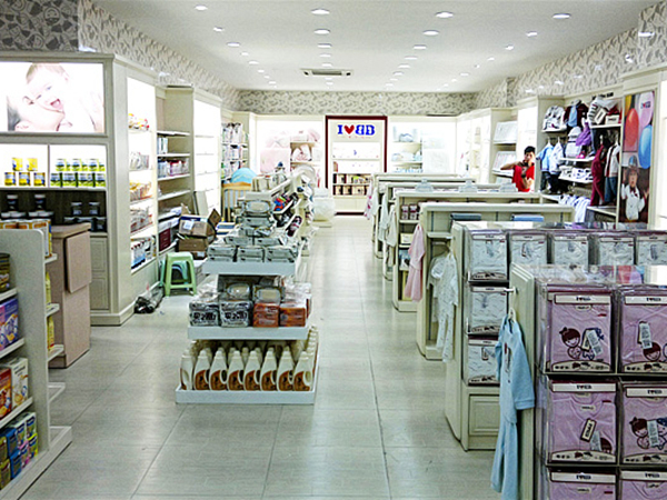 下一代童装店铺展示