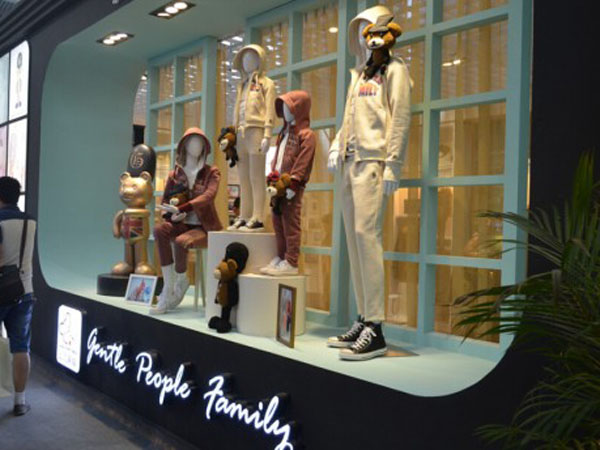 香迪斯童装店铺展示