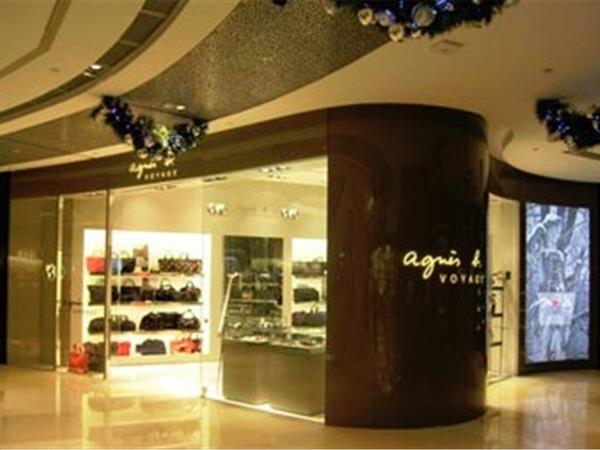 阿尼亚斯贝童装店铺展示