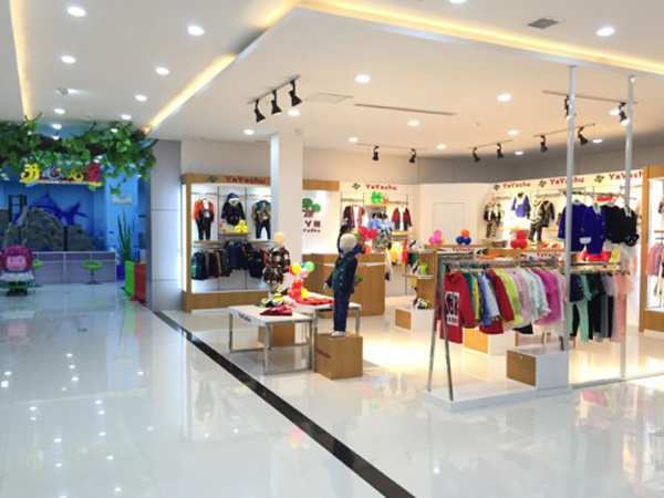 丫丫树童装店铺展示