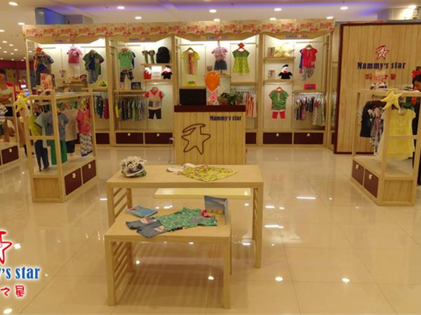 妈咪之星童装店铺展示