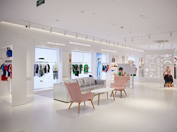 sun tomorrow童装店铺展示