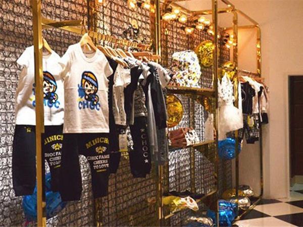 MINICHOC童装店铺展示