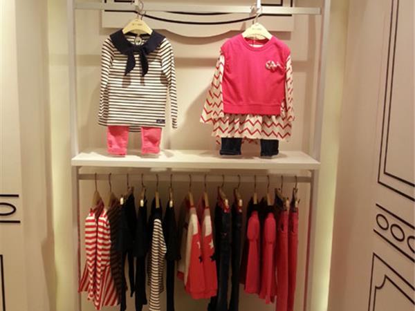 SFIT KIDS童装店铺展示