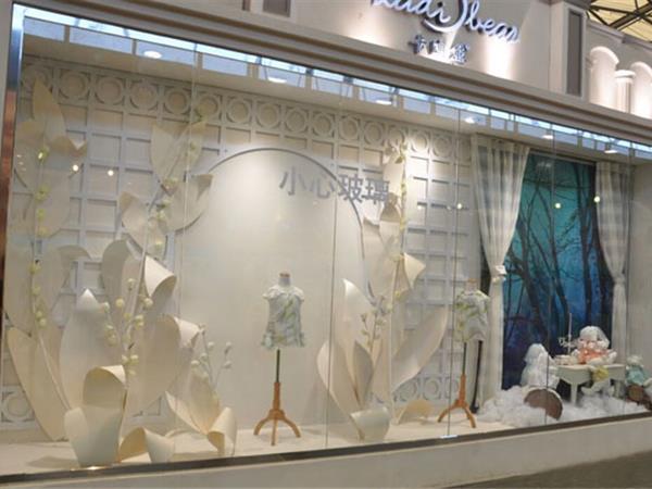 卡迪熊童装店铺展示