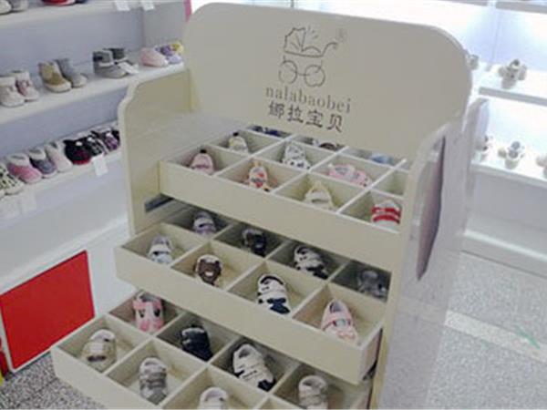 娜拉宝贝童装店铺展示