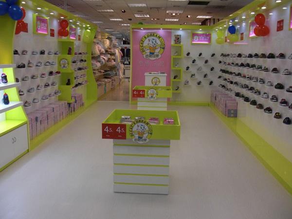 迪猫之梦童装店铺展示
