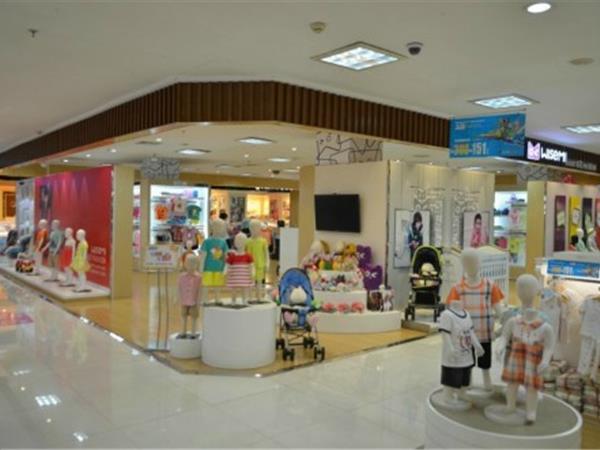 wisemi童装店铺展示