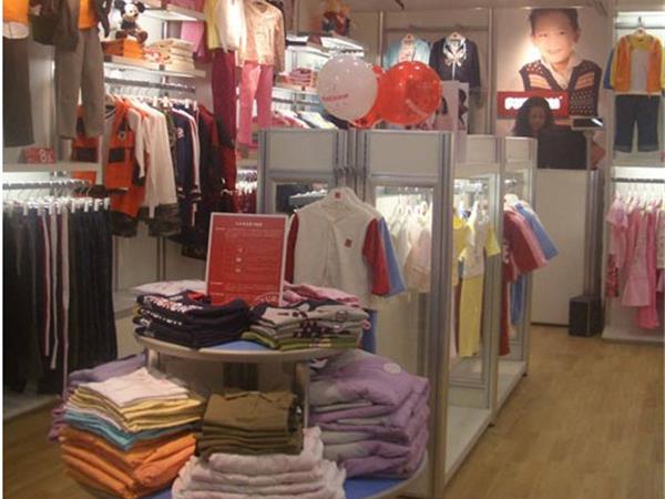 小丰龙童装店铺展示