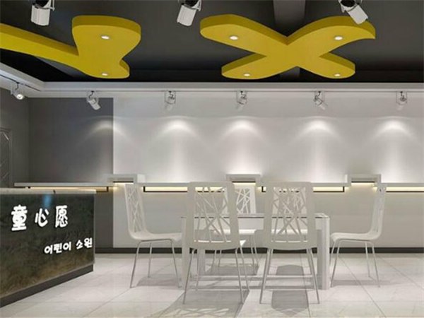 童心愿童装店铺展示