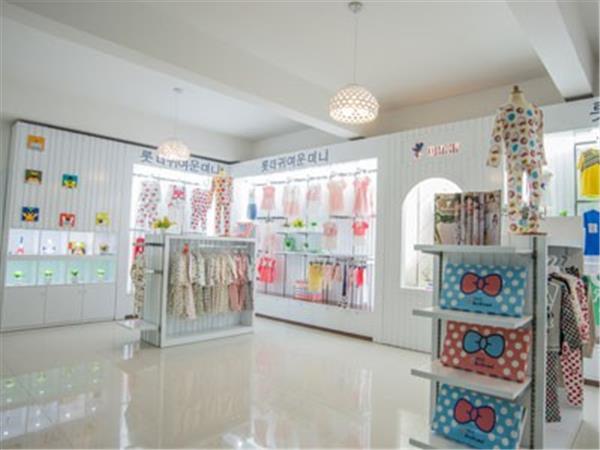 可乐米童装店铺展示