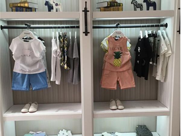 FZZSEII童装店铺展示