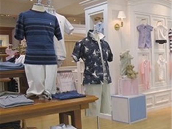迪尼巴拉童装店铺展示
