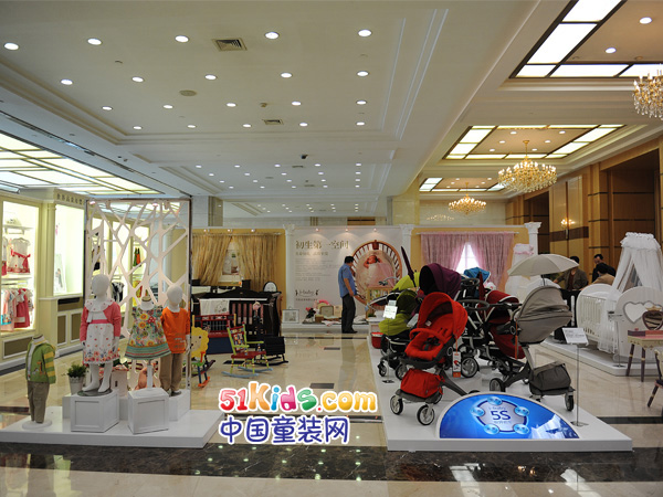 i-baby童装店铺展示