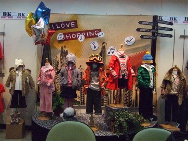 BESTKIDS童装店铺展示