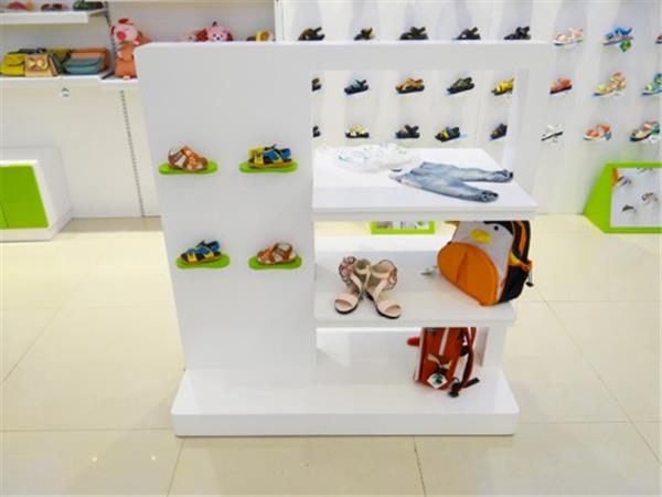 小乖在线童装店铺展示