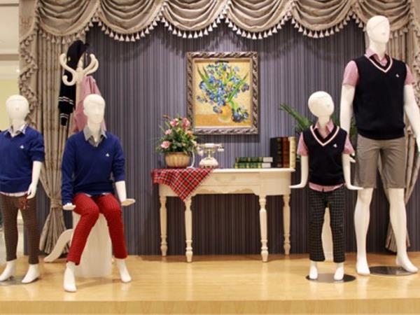 幽妮蔻童装店铺展示