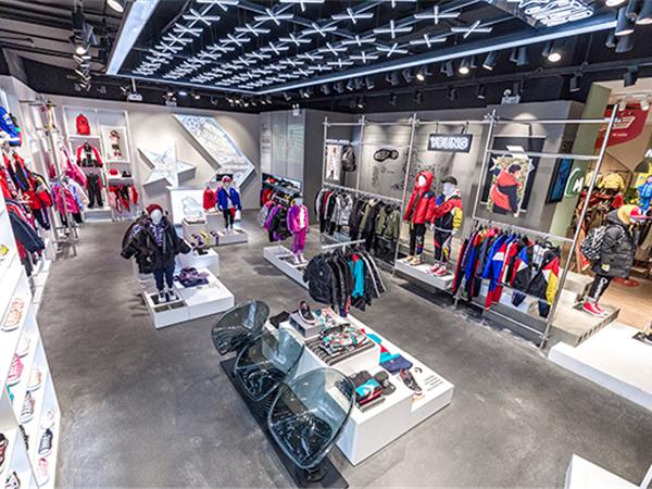 CONVERSE童装店铺展示