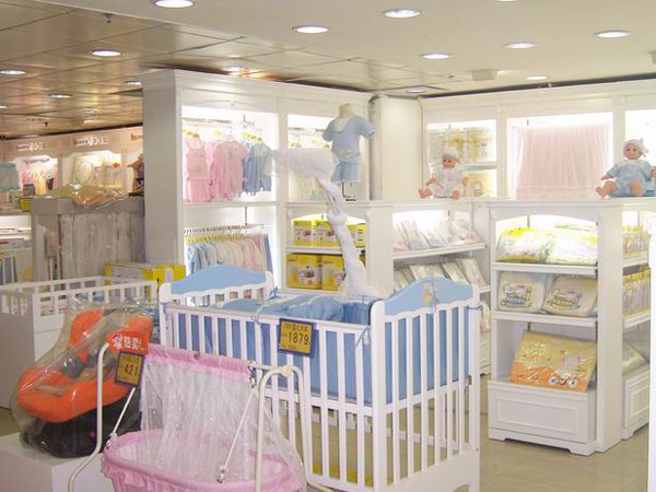 皇家宝贝童装店铺展示