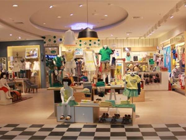 马拉丁童装店铺展示