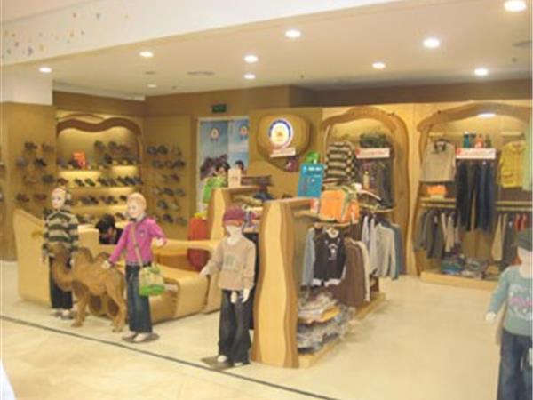 小骆驼童装店铺展示