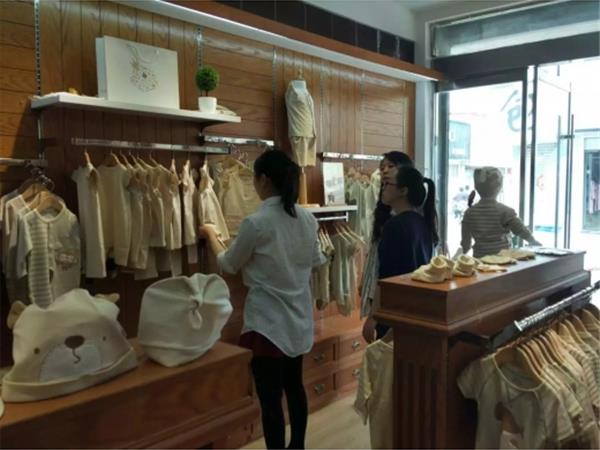 麦拉贝拉童装店铺展示