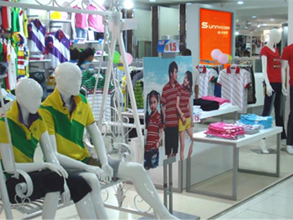 阳光密码童装店铺展示