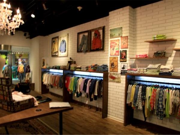 RosyBrown童装店铺展示