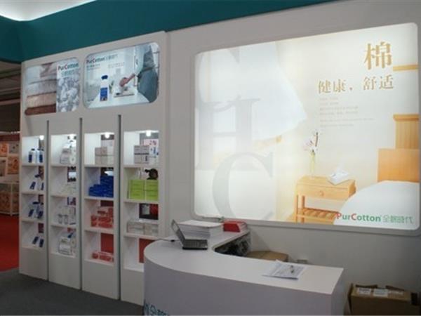 全棉时代童装店铺展示