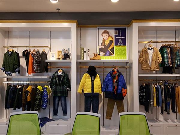 吉象贝儿童装店铺展示