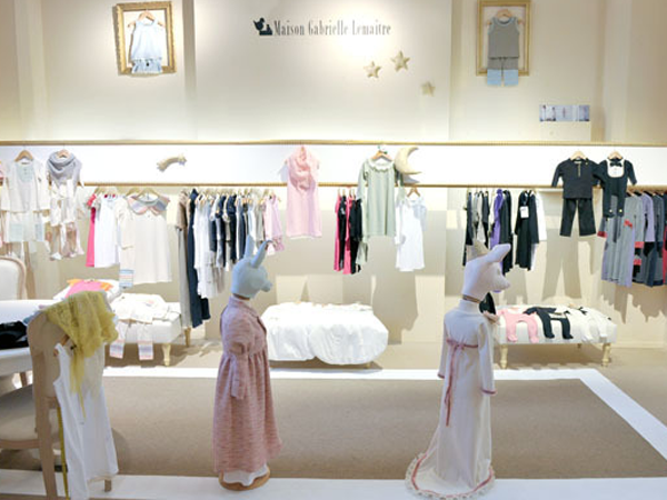 卡特童装店铺展示