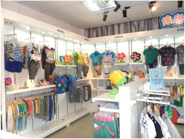巴比兔童装店铺展示