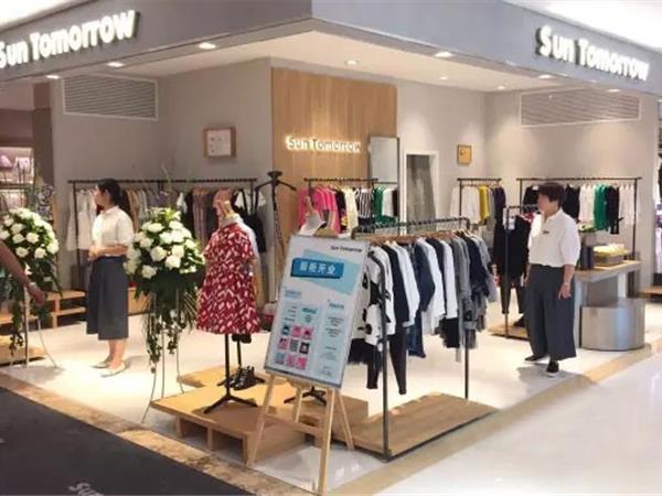 sun tomorrow童装店铺展示
