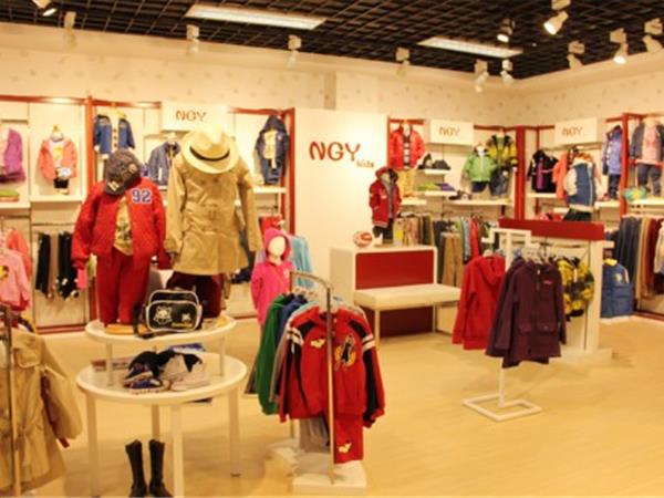 NGY童装店铺展示