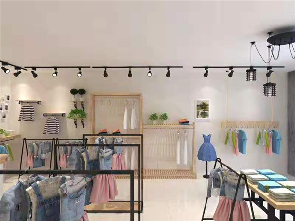 米作童装店铺展示