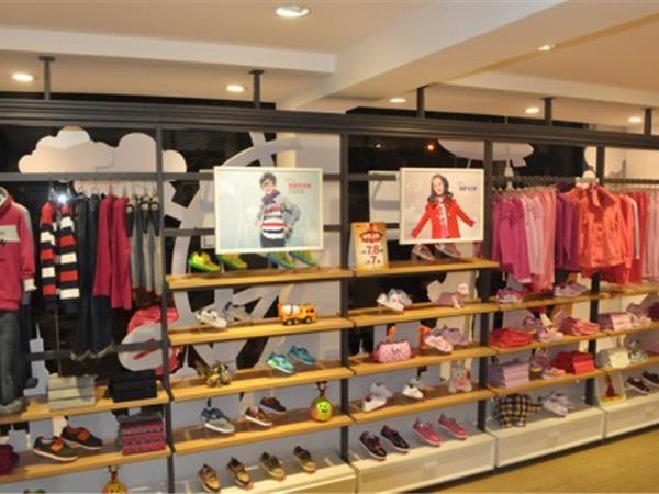 ABC KIDS童装店铺展示