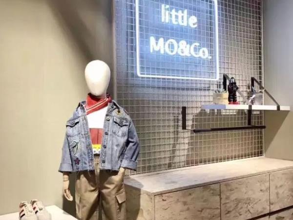 little moco童装店铺展示