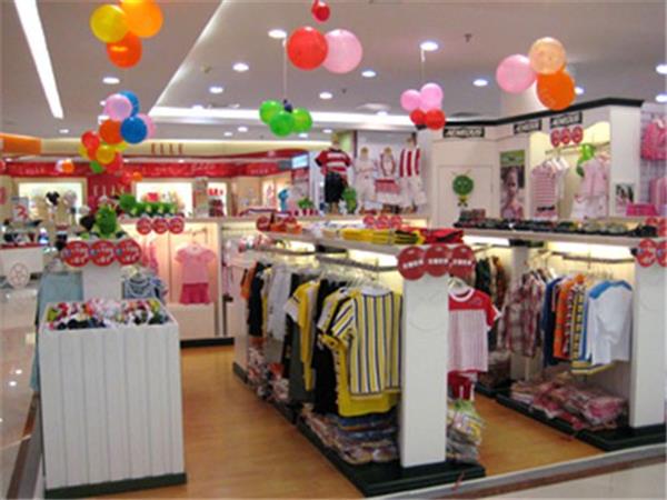 小毛虫童装店铺展示